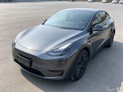 Tesla Model Y Rear-Wheel Drive - ფოტო 1