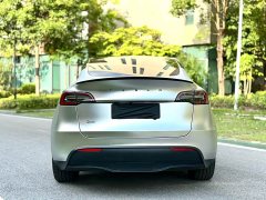 Tesla Model Y Standard Range RWD - ფოტო 5