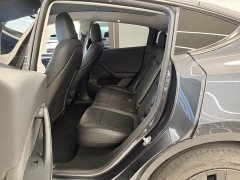 Tesla Model Y Rear-Wheel Drive - ფოტო 11