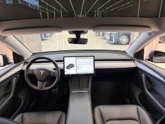 Tesla Model Y Rear-Wheel Drive - ფოტო 16