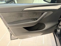 Tesla Model Y Rear-Wheel Drive - ფოტო 18