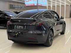 Tesla Model Y Rear-Wheel Drive - ფოტო 4