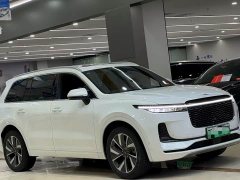 Li Auto ONE Extended Range 6-Seater - фото 3