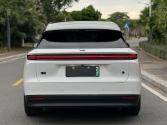 Li Auto i6 Two-Wheel Drive Standard - ფოტო 15