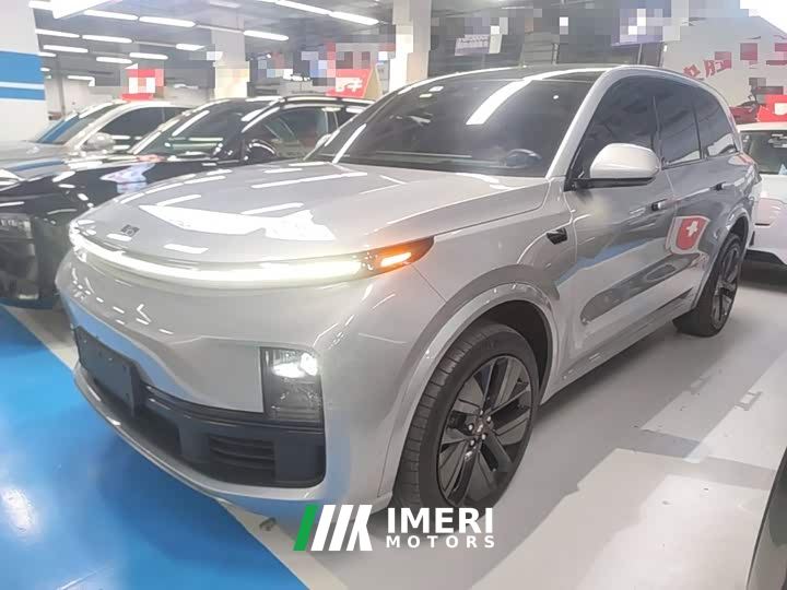 Li Auto L8 Pro