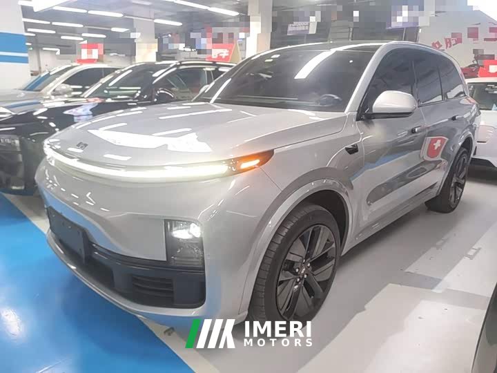 Li Auto L8 Pro - ავტომობილი ჩინეთიდან