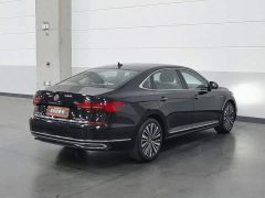 Volkswagen Passat Facelift 330TSI Luxury National VI - photo 2