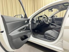 Hyundai Elantra 1.5L CVT LUX Prestige Edition - фото 10
