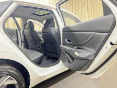 Hyundai Elantra 1.5L CVT LUX Prestige Edition - фото 12
