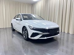 Hyundai Elantra 1.5L CVT LUX Prestige Edition - фото 4