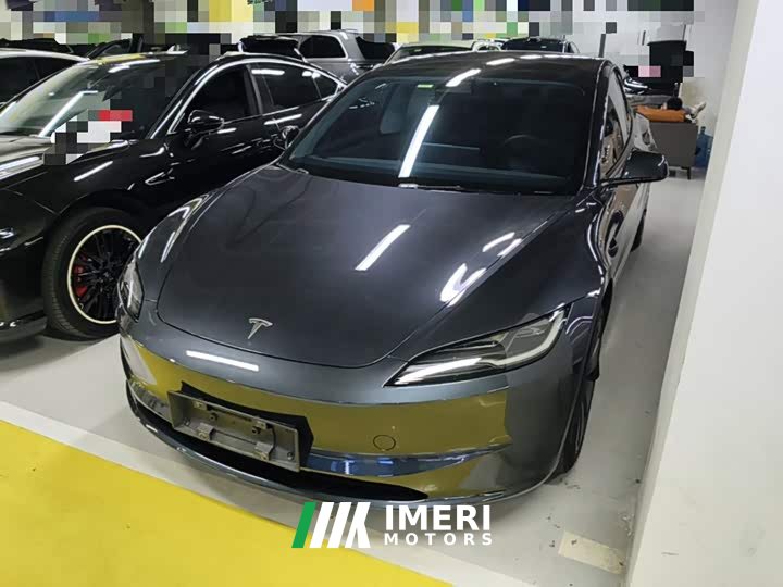 Tesla Model 3 Rear-Wheel Drive