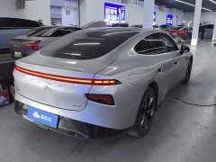 Xpeng P7 670E - ფოტო 3