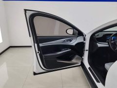 BYD Seal Glory Edition DM-i 1.5L 121km Luxury - ფოტო 7