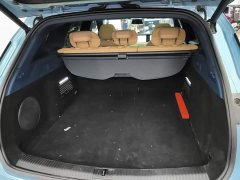 Voyah Lantu FREE Four-Wheel Drive Standard Extended Range Exclusive Luxury Package - фото 18