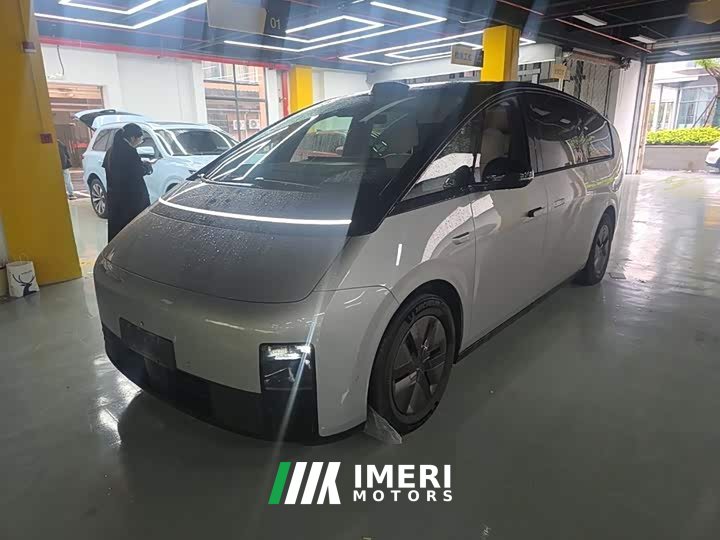 Li Auto Li Xiang MEGA Ultra - ავტომობილი ჩინეთიდან