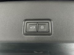 Audi Q6 40 TFSI quattro Cloud View Light Feather Forest Package - ფოტო 11