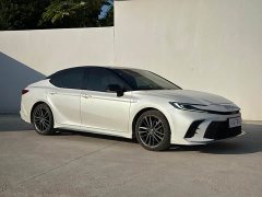 Toyota Camry Hybrid 2.0L HXS Sport Plus - photo 3