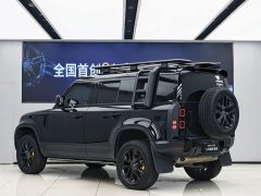 Land Rover Defender Facelift 110 3.0T P400 Dark Edition - ფოტო 4