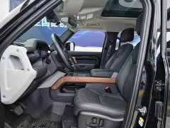 Land Rover Defender Facelift 110 3.0T P400 Dark Edition - ფოტო 8