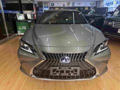 Lexus ES 300h Excellence Edition - фото 2