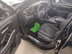 Toyota Crown Venza 2.5L HEV AWD Luxury - ფოტო 15