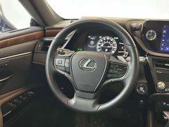 Lexus ES 200 Premium Edition - ფოტო 11
