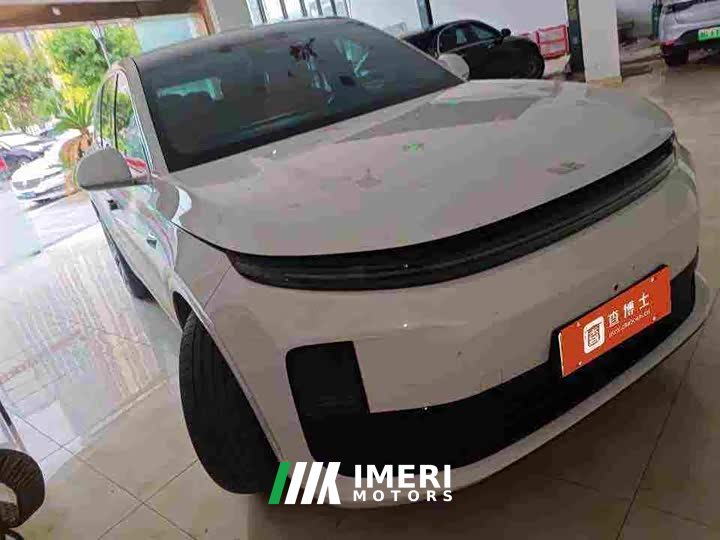 Li Auto L6 Pro - ავტომობილი ჩინეთიდან