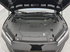 NIO ET5T 75kWh Touring - photo 10