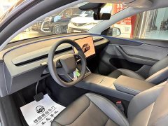 Tesla Model Y Rear-Wheel Drive - photo 10