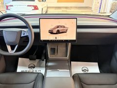 Tesla Model Y Rear-Wheel Drive - photo 14