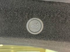 Tesla Model Y Rear-Wheel Drive - photo 20