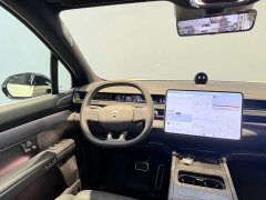 NIO ES8 Six-Seat Executive Luxury Edition - ფოტო 12