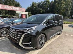 Denza D9 DM-i 980 AWD Luxury - ფოტო 1