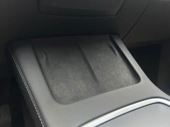 Tesla Model Y Rear-Wheel Drive - ფოტო 13
