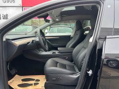 Tesla Model Y Rear-Wheel Drive - ფოტო 8