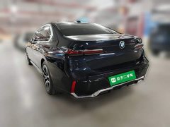 BMW 7 Series 735Li M Sport Package - ფოტო 6