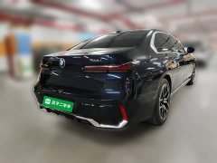 BMW 7 Series 735Li M Sport Package - ფოტო 9
