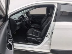 Toyota Yaris L Zhixuan X 1.5L CVT Luxury - фото 6