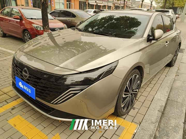 Nissan Teana HarmonyOS Cabin 2.0T Flagship - car from China