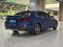 BMW 5 Series 525Li M Sport Package - ფოტო 9