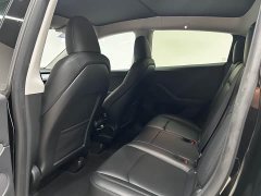 Tesla Model Y Rear-Wheel Drive - ფოტო 4