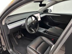 Tesla Model Y Rear-Wheel Drive - ფოტო 6