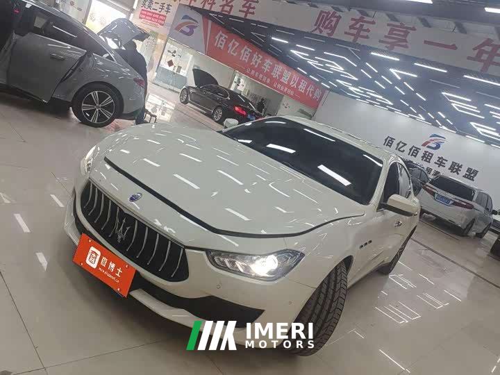 Maserati Ghibli 2.0T Sharp Edition
