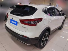Nissan Qashqai 2.0L CVT Luxury - photo 3
