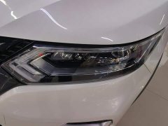 Nissan Qashqai 2.0L CVT Luxury - photo 5