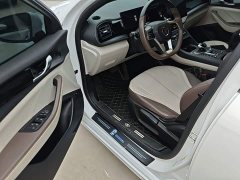 BYD Qin PLUS Champion Edition DM-i 55KM Leading - ფოტო 15