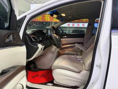 Buick GL8 Land Business Class Comfort Edition - ფოტო 7