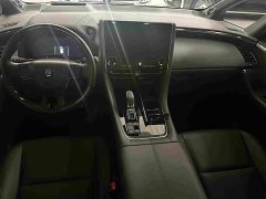 Toyota Vellfire Crown Hybrid 2.5L Executive Premier Edition - photo 12