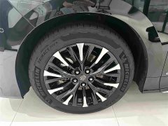 Toyota Vellfire Crown Hybrid 2.5L Executive Premier Edition - photo 4