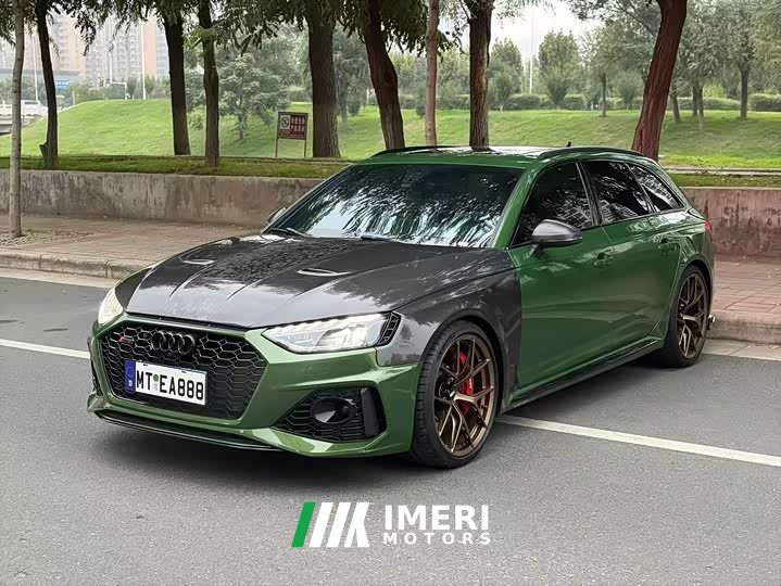 Audi RS 4 RS4 Avant Dark Gold Edition - автомобиль из Китая